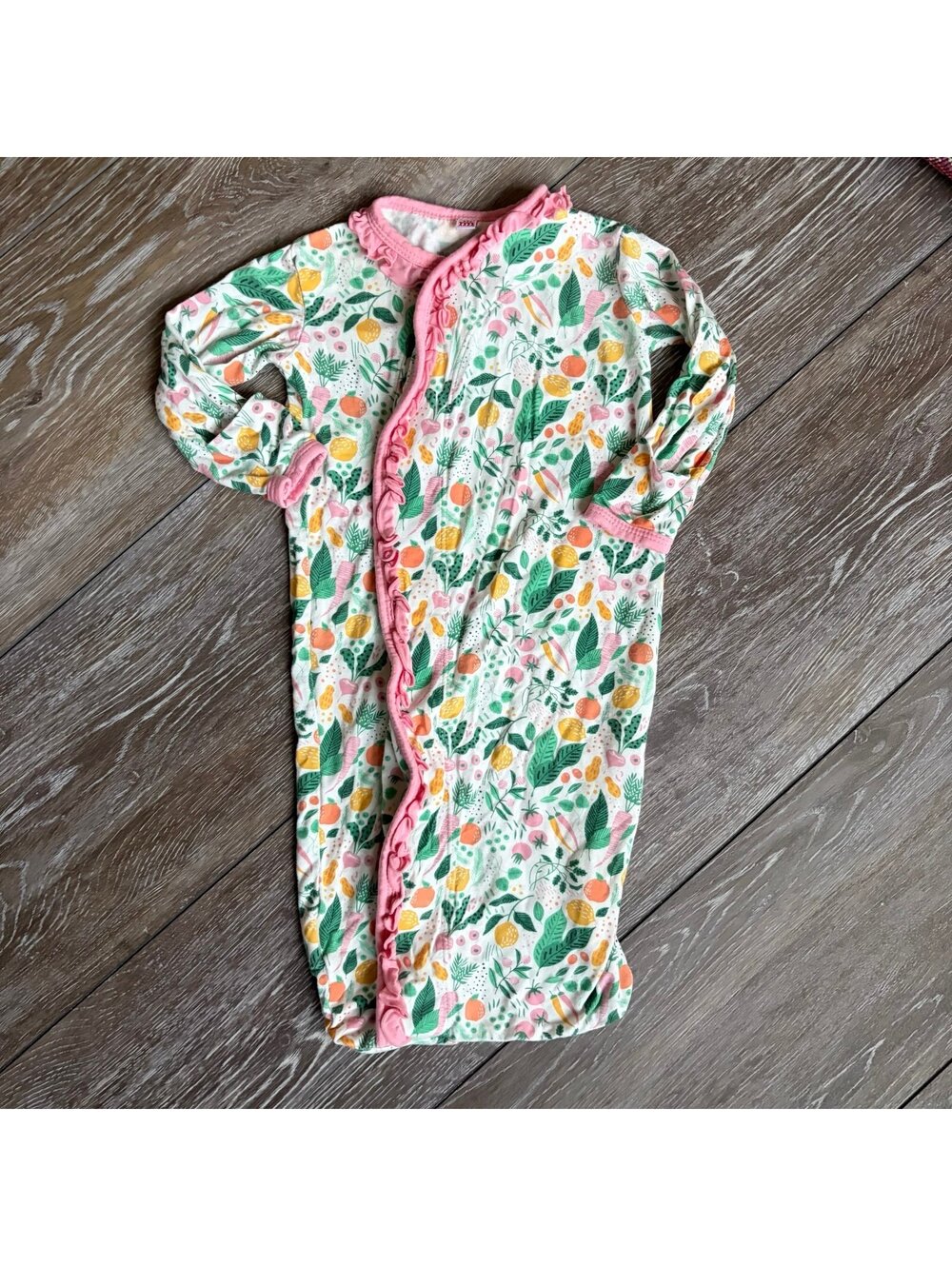 Magnetic Me Newborn Gown